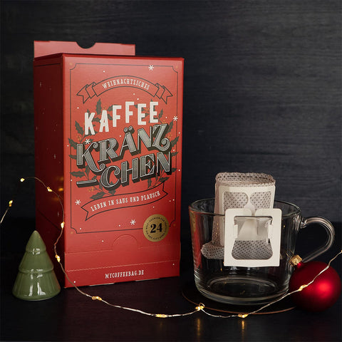 Calendrier de l'Avent du café 2025 avec 24 petits filtres individuels (Drip Bags) et 12 variétés différentes